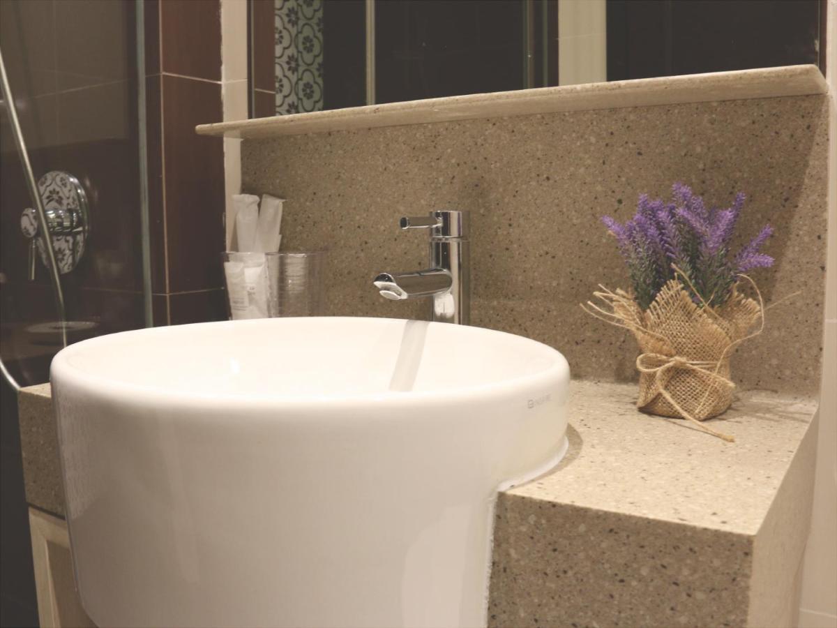 Aqueen Prestige Hotel Lavender سنغافورة المظهر الخارجي الصورة