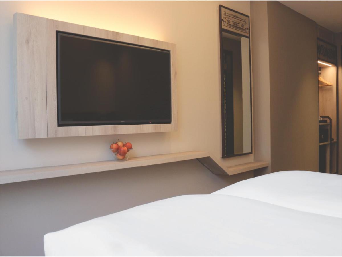 Aqueen Prestige Hotel Lavender سنغافورة المظهر الخارجي الصورة