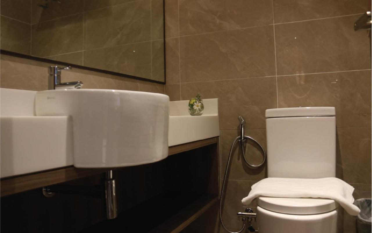 Aqueen Prestige Hotel Lavender سنغافورة المظهر الخارجي الصورة